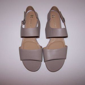 Naturalizer N5 Contour Sandals 11 W